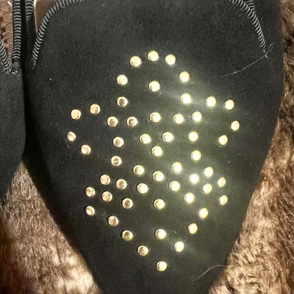 Me Too Black Suede with Gold-Studded Fleur de Lis Smoking Flats! So Chic! Sz. 8M - Picture 8 of 8
